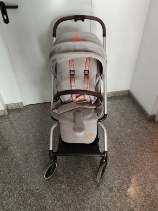 Silla de paseo Cybex Eezy Twist+2 y regalos