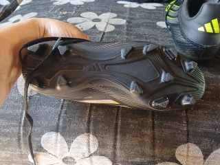 Botas de fútbol para niño