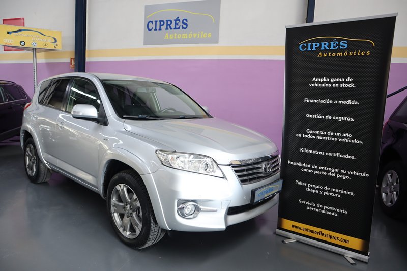 Toyota RAV4 2.2 D-4D Executive 4X4 2011