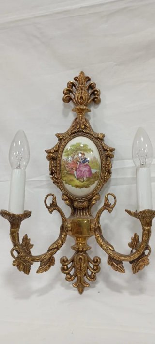 Apliques de bronce con porcelana