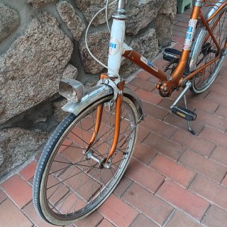 Bicicleta BH antigua naranja