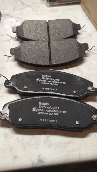 Discos y Pastillas Freno Delphi Ford Mustang