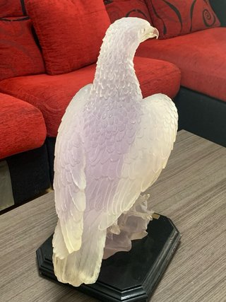 Figura Águila Cristal Morado Transparente aguila