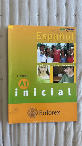 1 libro de curso español el nivel A1 , inicial
