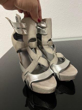 Tacones Guess Plata Talla 36