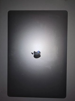 MacBook Pro i7 2019 16GB RAM 512GB SSD Touch Bar