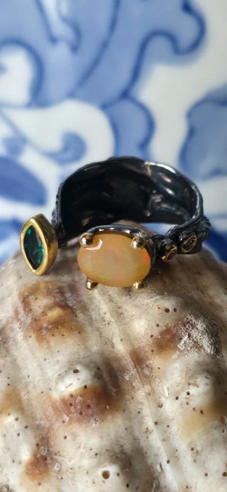 Anillo de plata opalo de fuego y diamantes