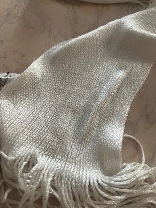 Foulard elegante bianco in viscosa con frange
