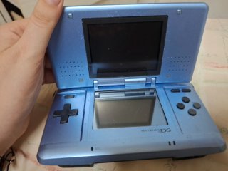 Nintendo DS Fat Blu + Gioco Omaggio