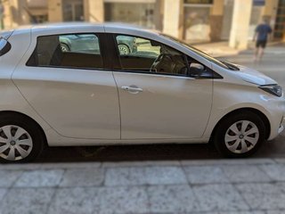RENAULT zoe