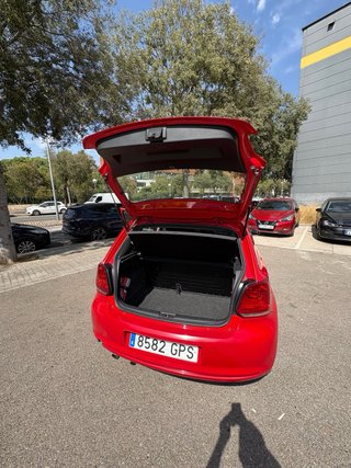 Volkswagen Polo 1.4 85cv Gasolina