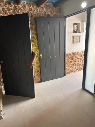 Puerta exterior PTA. S-100 LACADA