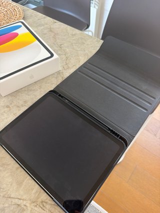 iPad 10ª Gen 64GB Wi-Fi + Cellular. Con funda+ Pen