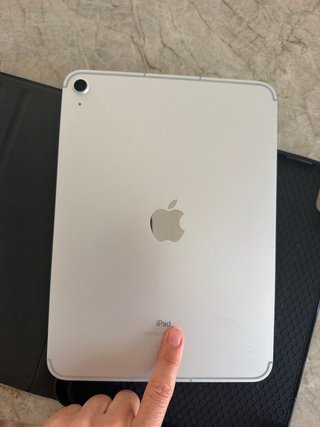 iPad 10ª Gen 64GB Wi-Fi + Cellular. Con funda+ Pen