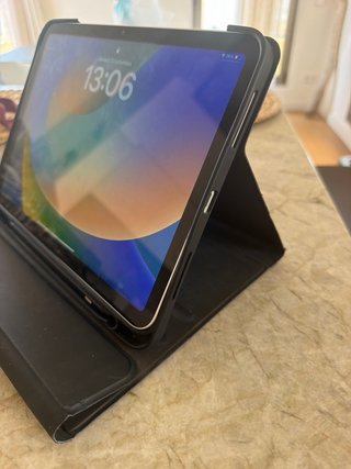 iPad 10ª Gen 64GB Wi-Fi + Cellular. Con funda+ Pen
