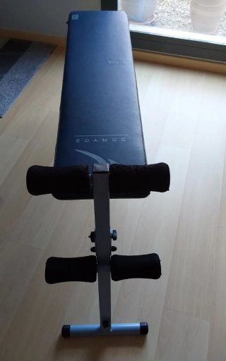 Banco de abdominales Domyos plegable