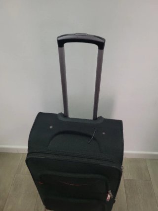 Maleta mediana Wenger Sion Negra