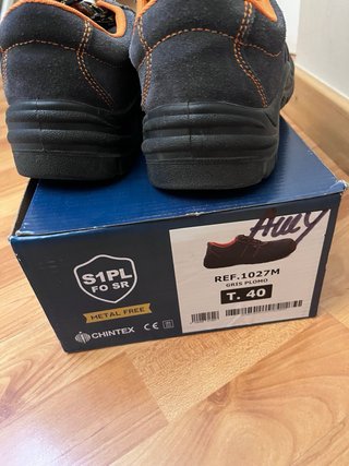 Zapatos de seguridad CHINTEX grises y naranjas