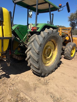 Tractor John Deere 3150 Doble Tracción