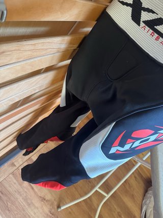 Traje Moto IXON Negro/Rojo/Blanco