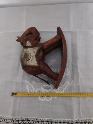 Elefante balancín de madera y metal