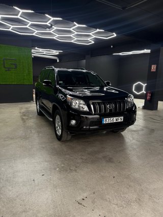 Toyota Land Cruiser 150 2009