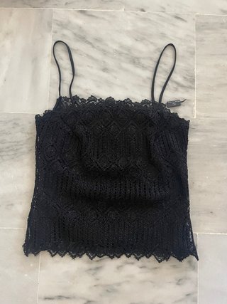 Top lencero negro encaje