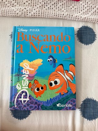 Libro buscando a Nemo