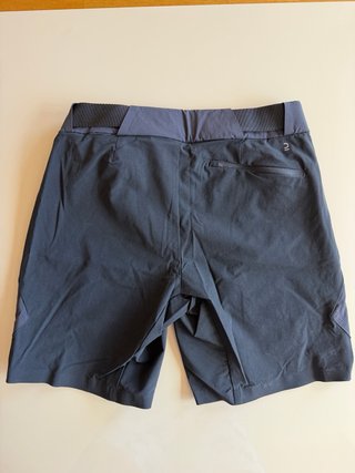 Conjunto térmico y pantalón corto