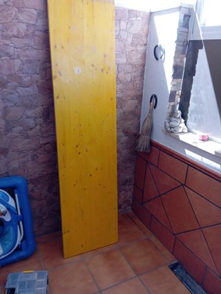 Tablero encofrado amarillo