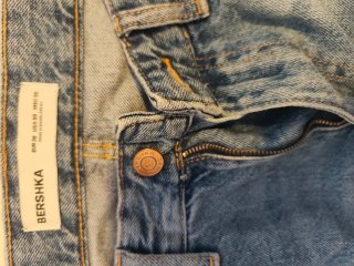 Pantalón vaquero Bershka azul