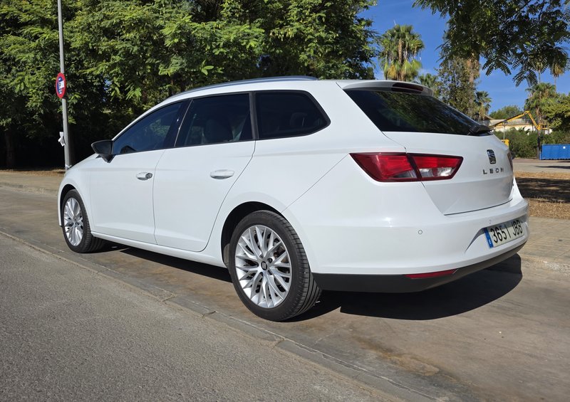 SEAT León 2.0 TDI CR S&S Style 2014, foto 3