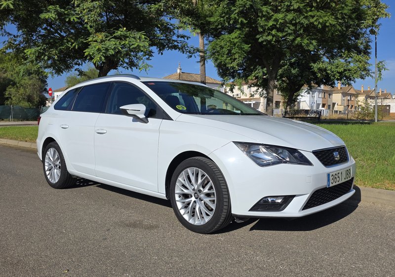 SEAT León 2.0 TDI CR S&S Style 2014, foto 5