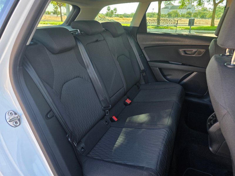 SEAT León 2.0 TDI CR S&S Style 2014, foto 35