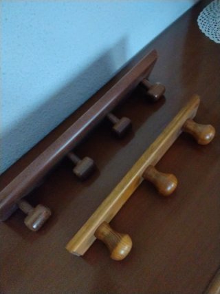 Lote 2 percheros madera precio lote