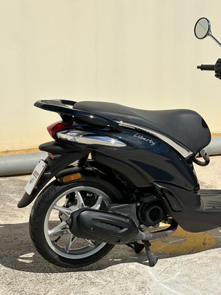 Piaggio Liberty 50 4T Negra 2024 Ciclomotor