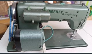 Máquina de coser Refrey Transforma