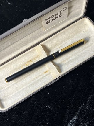 Coppia di penne stilografiche MONTBLANC