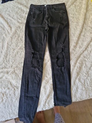 Lote 3 Vaqueros Mango, Zara, Desigual T.36