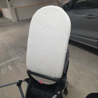 Silla de paseo bebé gris