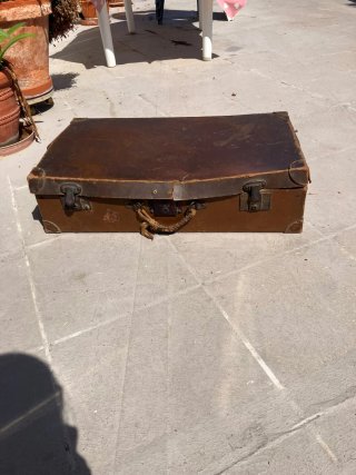 Maleta antigua cartón prensado principios s.XX