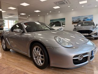 Porsche Cayman 2.7