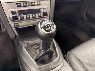Porsche Cayman 2.7