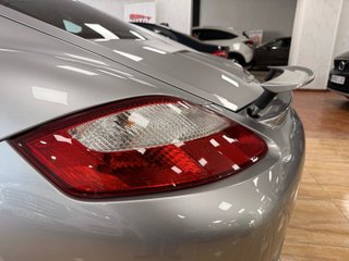 Porsche Cayman 2.7