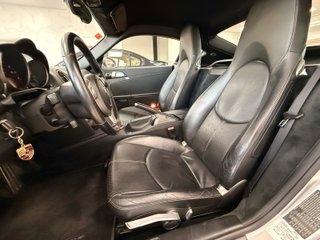 Porsche Cayman 2.7