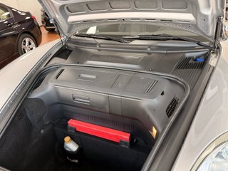 Porsche Cayman 2.7
