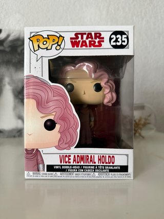 Funko Pop! Star Wars Vice Admiral Holdo 235