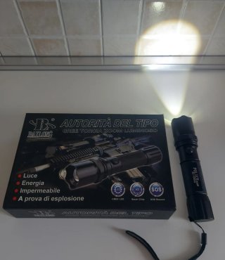Torcia Militare Bailong CREE LED Zoom
