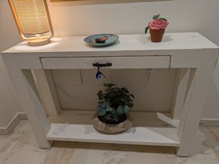 Consola de madera decapada