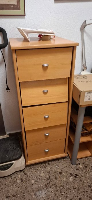 Mesa de estudio de madera